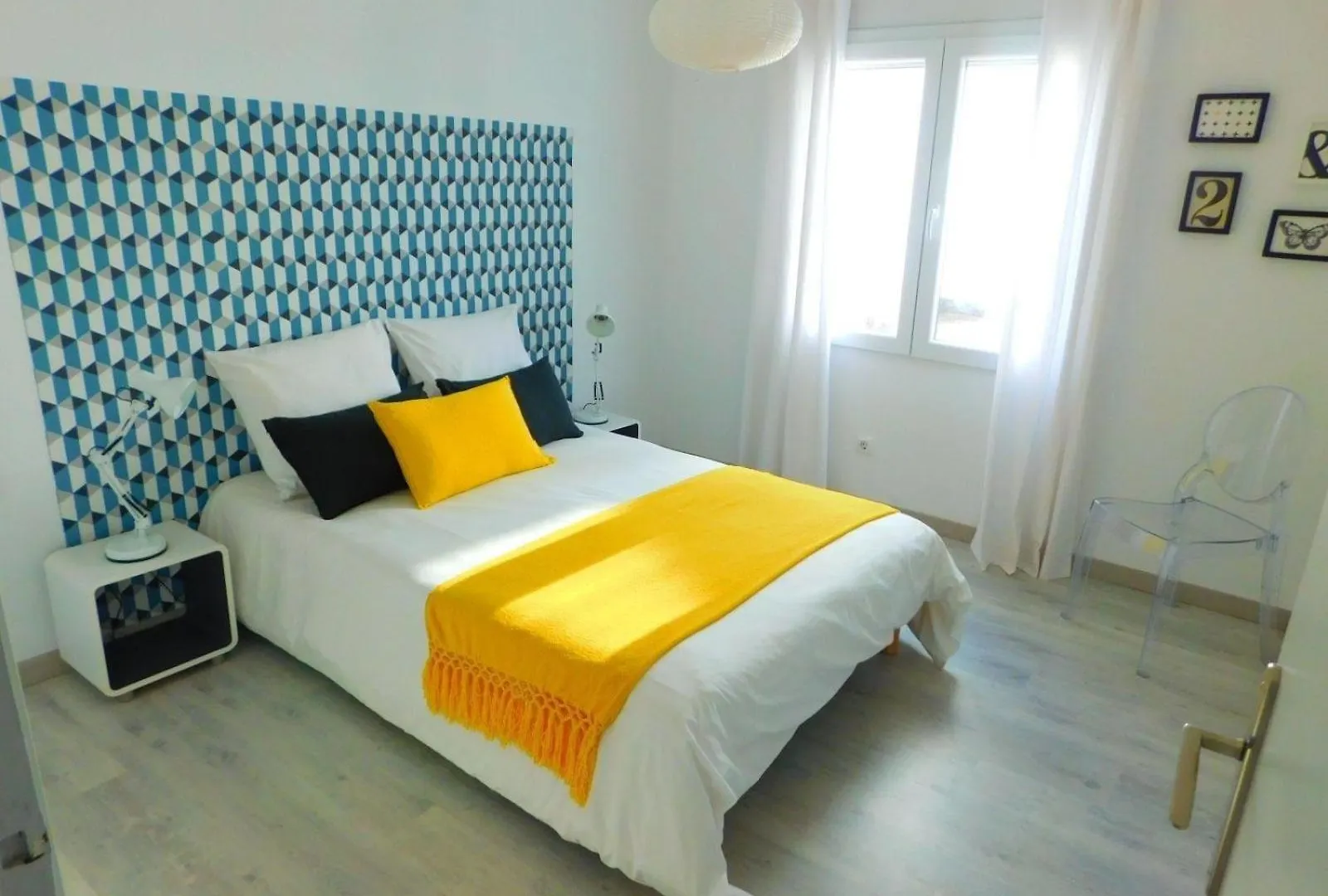Apartment In Strandnaehe Mit Grosser Terrasse, Parkplatz Und Meerblick In Salatar, רוזס ספרד